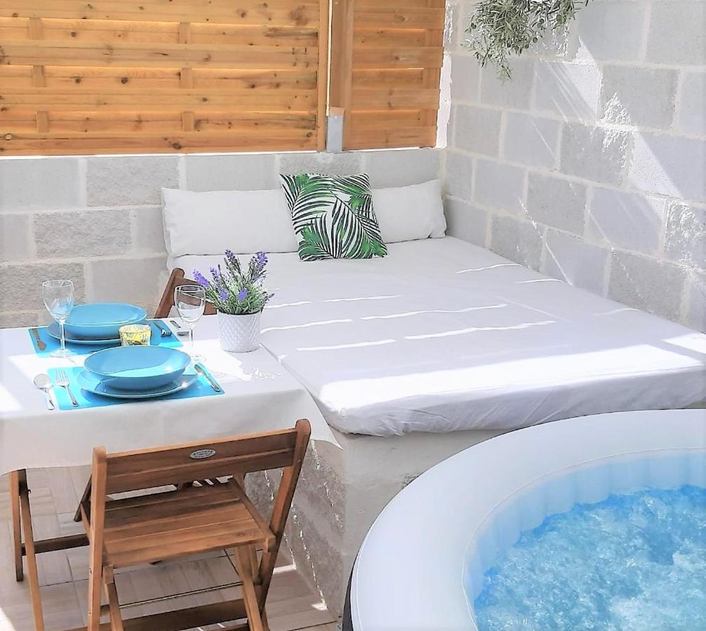 Appartement La Calita Escondida - Jacuzzi Y Cocina En Terraza Privada - Piscina Y Parking Gratis à Chiclana de la Frontera Extérieur photo